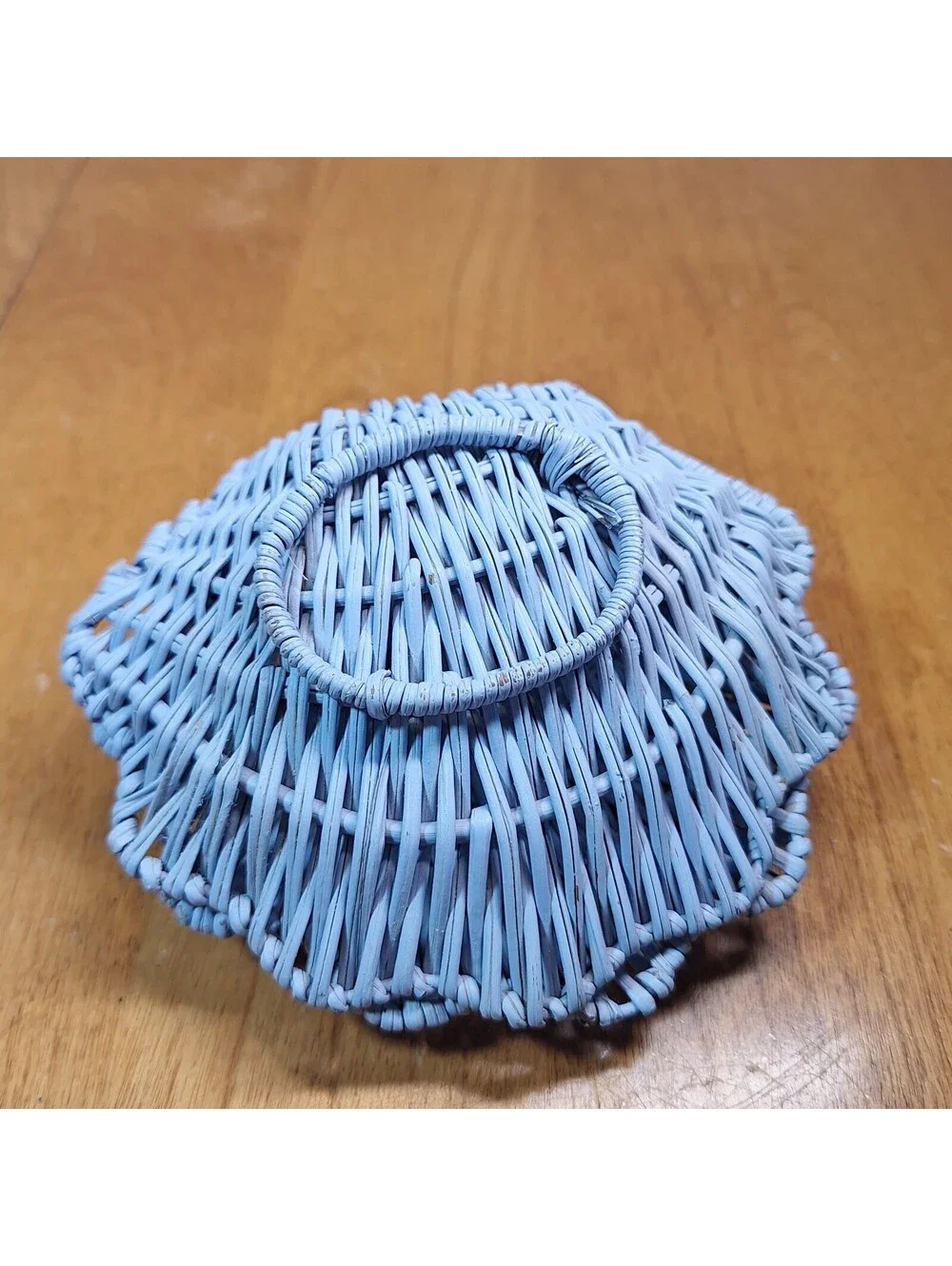 VTG Rattan Clam Shell Basket Coastal Boho Wicker Decor Light Blue 4.5